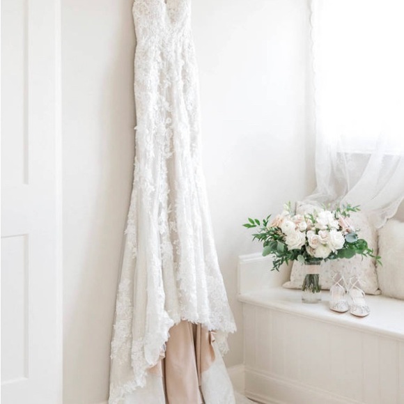 Essense of Australia D3372 Wedding Dress Size 8 - Picture 5 of 5